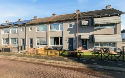 Tussenwoning te koop: Kortenaerstraat 22, Dordrecht