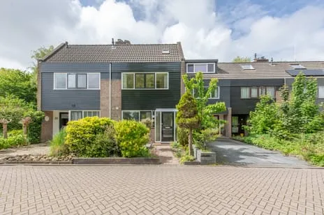 Tussenwoning te koop: Korund 26, Edelstenenwijk Heerhugowaard