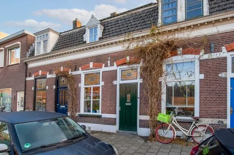 Tussenwoning te koop: Korveldwarsstraat 8, Trouwlaan Tilburg
