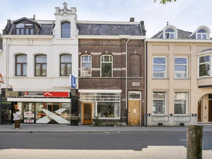 Tussenwoning te koop: Korvelseweg 34, Trouwlaan Tilburg