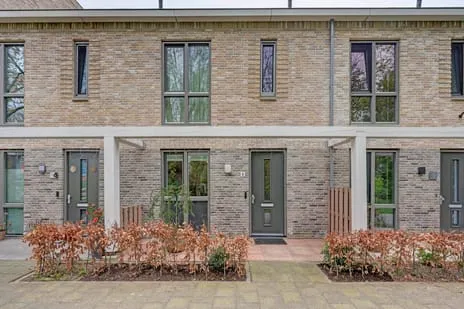 Tussenwoning te koop: Kostverloren 6, Hoogvliet Zuid Hoogvliet Rotterdam
