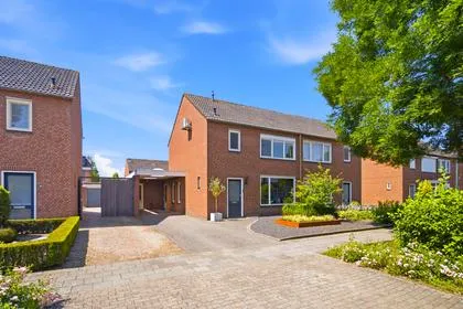 Semi-detached for sale: Kouterweg 5, Wanroij Wanroij