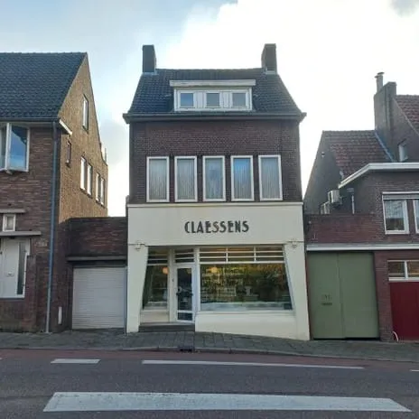Corner house for sale: Kouvenderstraat 242, De Dem en omgeving Hoensbroek