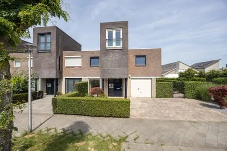Corner house for sale: Kouwelaarsbrand 52, De Keen Etten-Leur
