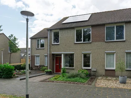 Tussenwoning te koop: Kouwerve 12, Bergse Plaat Bergen Op Zoom