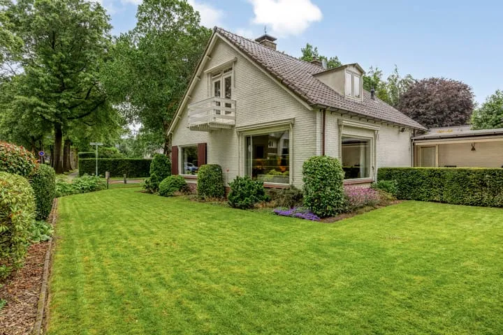 Detached house for sale: Kozakkenlaan 6, Dorp Warnsveld Warnsveld