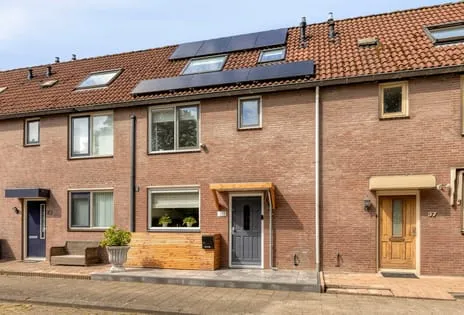Tussenwoning te koop: Kraaienest 35, Gorsingen Hoeck Hellevoetsluis