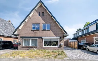 Twee-onder-één-kap te koop: Kraaienweg 57, Vogelkwartier Apeldoorn