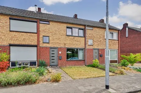Tussenwoning te koop: Kraanvogelstraat 25, Hagerhof-Oost Venlo