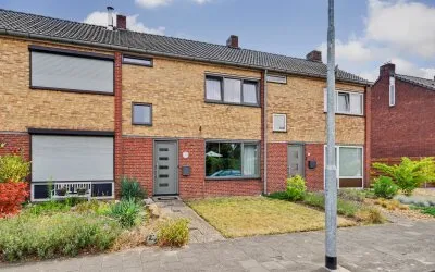 Tussenwoning te koop: Kraanvogelstraat 25, Hagerhof-Oost Venlo