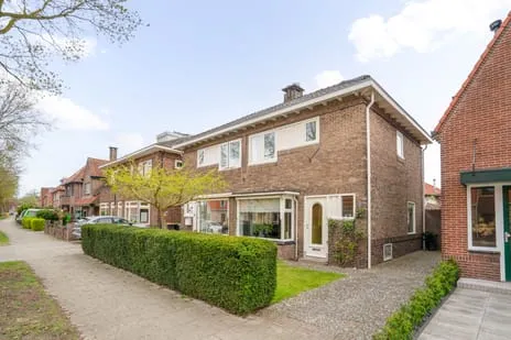 Twee-onder-één-kap te koop: Krabbenbosweg 116, Nijverheid Hengelo