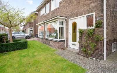 Twee-onder-één-kap te koop: Krabbenbosweg 116, Nijverheid Hengelo
