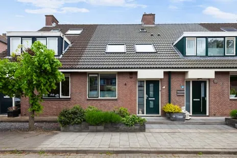 Tussenwoning te koop: Krabbescheer 41, Blokweer Noord Alblasserdam