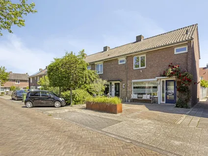 Hoekwoning te koop: Krabbestraat 13, Lievendaal Eindhoven
