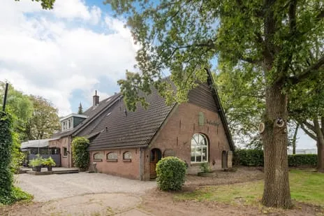 Vrijstaande woning te koop: Krakenburgsestraat 1, Buitengebied Oosterhout West Oosterhout (Ge)