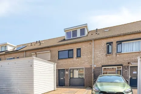 Tussenwoning te koop: Kralingenstraat 22, Campenhoef Midden Tilburg