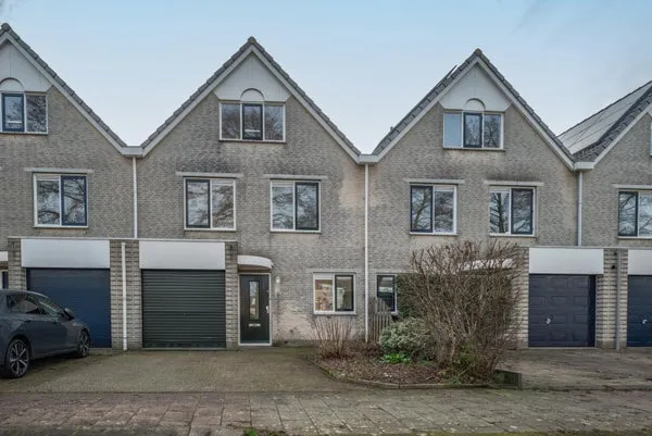 Tussenwoning te koop: Krammer 70, Nieuwland Brielle