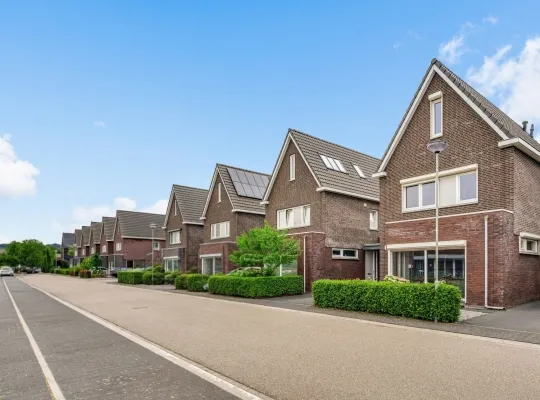Tussenwoning te koop: Kramsvogel 29, Mariadorp-Beezepool Eijsden