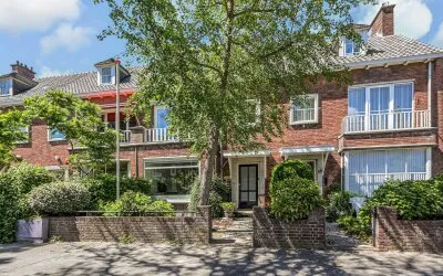Tussenwoning te koop: Kramsvogellaan 17, Vogelwijk 'S-Gravenhage