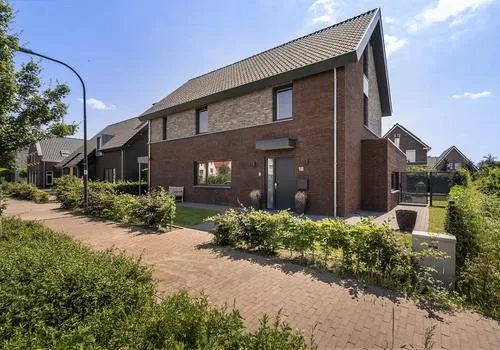 Vrijstaande woning te koop: Kransakker 18, Laarveld Weert