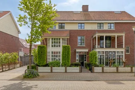 Twee-onder-één-kap te koop: Kravelsbeemden 3, Brand Helmond