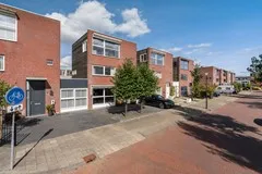 Tussenwoning te koop: Kreeftwater 16, Barendrecht