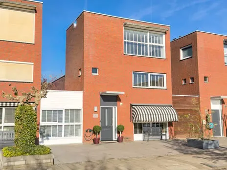 Tussenwoning te koop: Kreeftwater 6, Waterkant Barendrecht