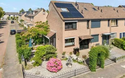 Hoekwoning te koop: Kreekstraat 1, 's-Gravendeel Woonkern 'S-Gravendeel