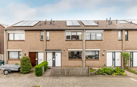 Tussenwoning te koop: Kreekstraat 18, 's-Gravendeel Woonkern 'S-Gravendeel