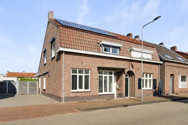 Twee-onder-één-kap te koop: Kreijerstraat 16, Echt Centrum Echt