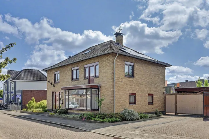Tussenwoning te koop: Kreilstraat 1, Centrale deel Winterswijk