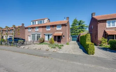 Twee-onder-één-kap te koop: Kreitenmolenstraat 193, Bedrijventerrein Kreitenmolen Udenhout