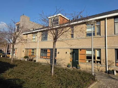 Tussenwoning te koop: Krekelveen 356, Krekelveen Spijkenisse