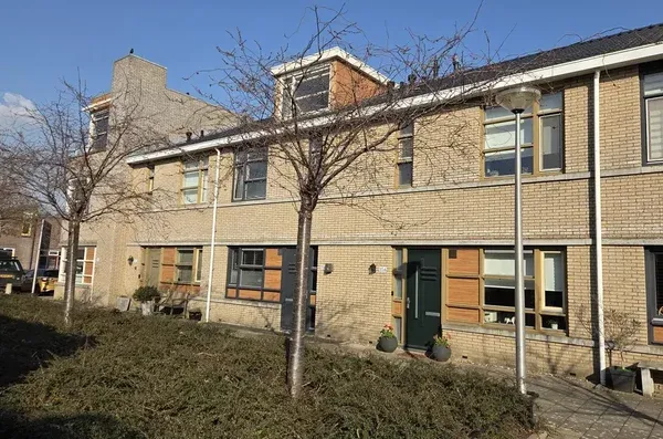 Tussenwoning te koop: Krekelveen 356, Krekelveen Spijkenisse