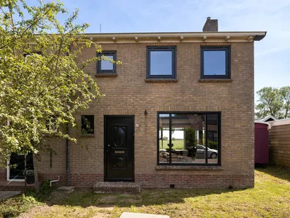 Semi-detached for sale: Krelis Annesstraat 42, Oudebildtzijl Oudebildtzijl