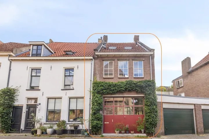Tussenwoning te koop: Kreynckstraat 11, Stadskern Zutphen