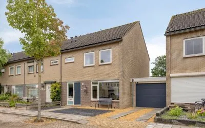 Tussenwoning te koop: Kriegerstraat 8, Esterveld Grave