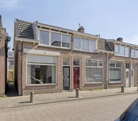 Hoekwoning te koop: Krochtstraat 1, Centrum Hillegom