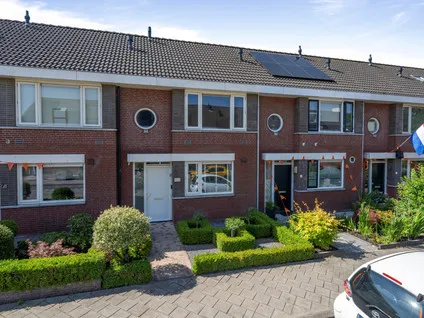 Terraced house for sale: Kroeten 11, De Keen Etten-Leur