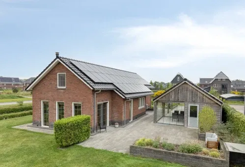 Vrijstaande woning te koop: Krokus 1, Buitengebied ten zuiden van Leek Leek