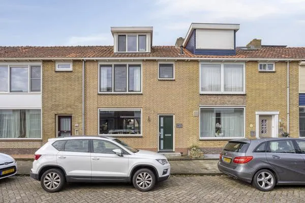 Tussenwoning te koop: Krokussenstraat 17, Volendam-Bloemenbuurt Volendam