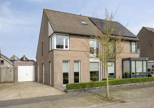 Twee-onder-één-kap te koop: Krollerbocht 14, Liempde Liempde