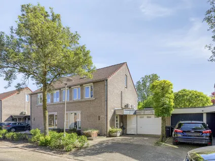 Tussenwoning te koop: Kromland 25, De Kolk, Schonenberg en De Weem Ravenstein