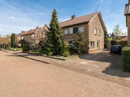 Semi-detached for sale: Kromme Stelakker 17, Cothen Cothen