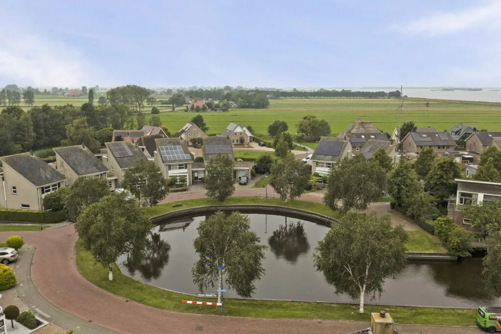 Tussenwoning te koop: Kromme Warren 56, Echtenerbrug