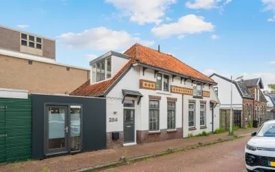 Twee-onder-één-kap te koop: Krommenieërweg 284, Industriebuurt Wormerveer