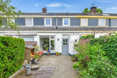 Tussenwoning te koop: Krommepad 13, Laren-Centrum Laren