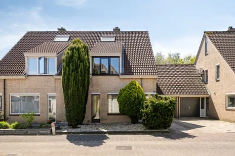 Tussenwoning te koop: Kronenland 1310, Kronenland Wijchen