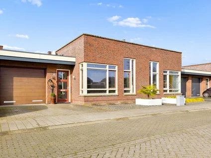 Tussenwoning te koop: Kroon 35, Hoenderbos-Velmolen Uden
