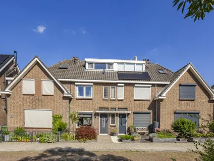 Terraced house for sale: Kroonstraat 28, Molendijk Sliedrecht